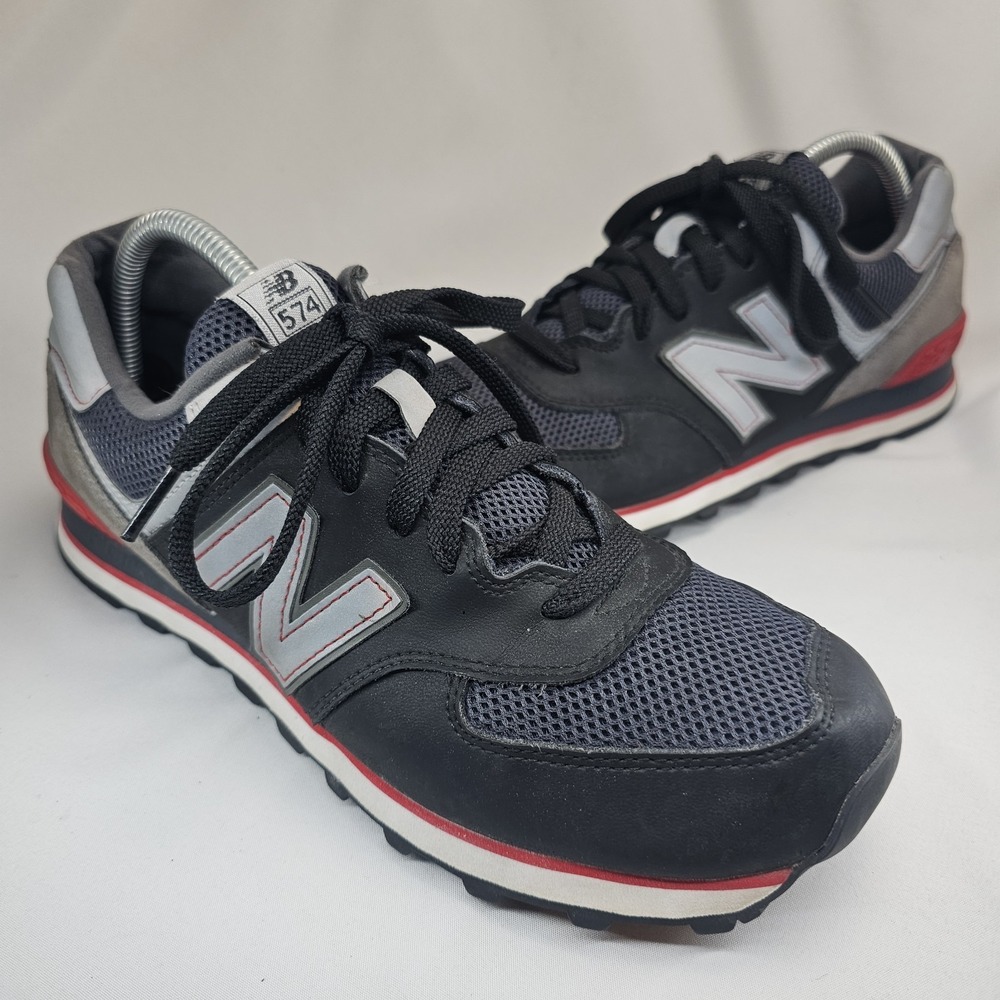 New Balance 574 Classic ML574BGR Black Gray Red Sneakers Men's Size 9 Shoes